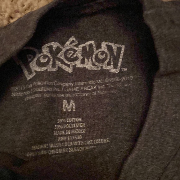 Pokemon shirt with all the favorites - Picture 2 of 3